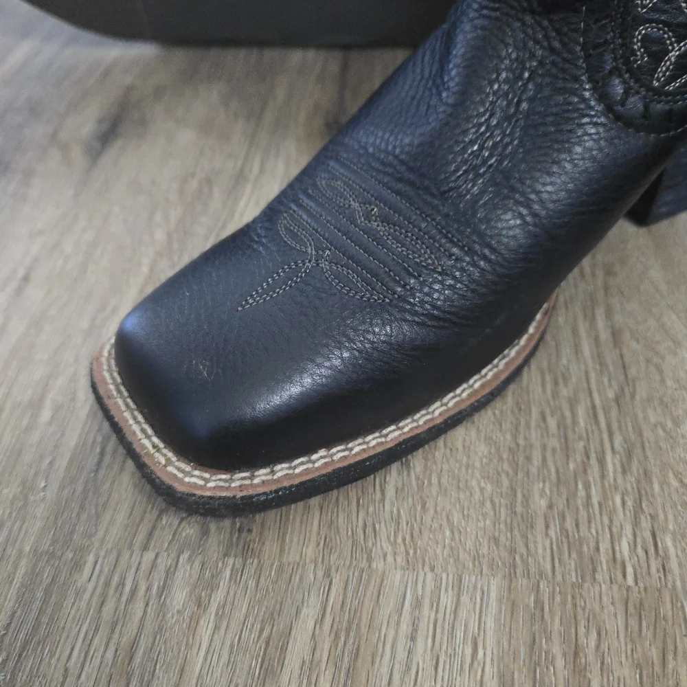 Ariat Black Leather Cowboy Boots - Picture 3 of 6